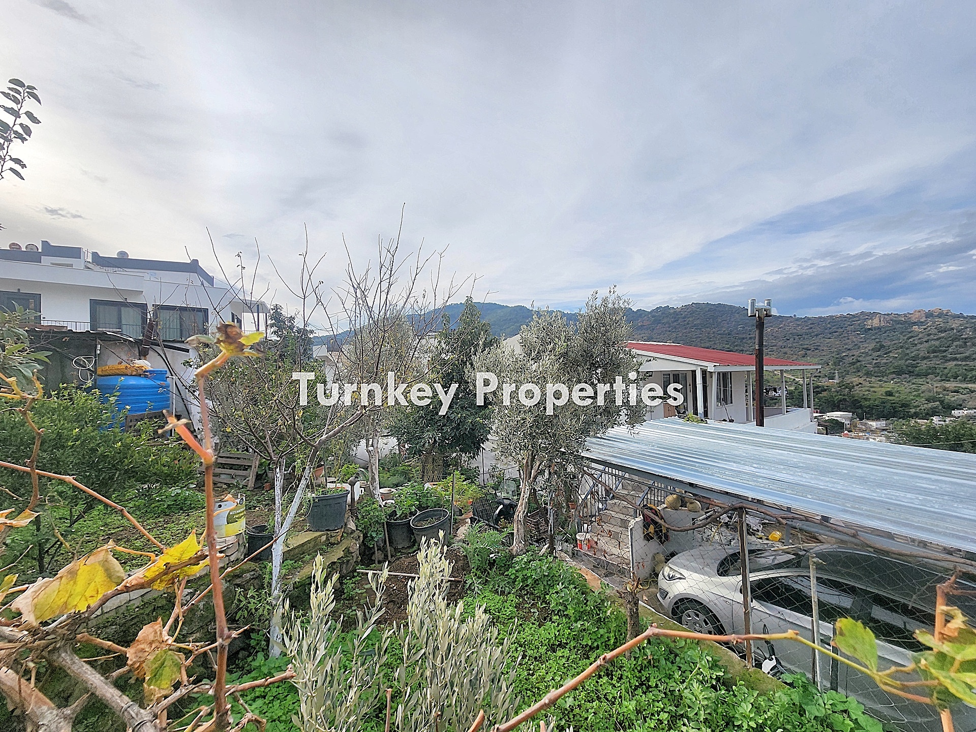 Gündoğan Köyiçi Satılık Kargir Ev Geniş Bahçeli Müstakil Parselli